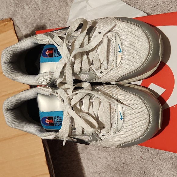 Nike Shoes - Nike Air Max